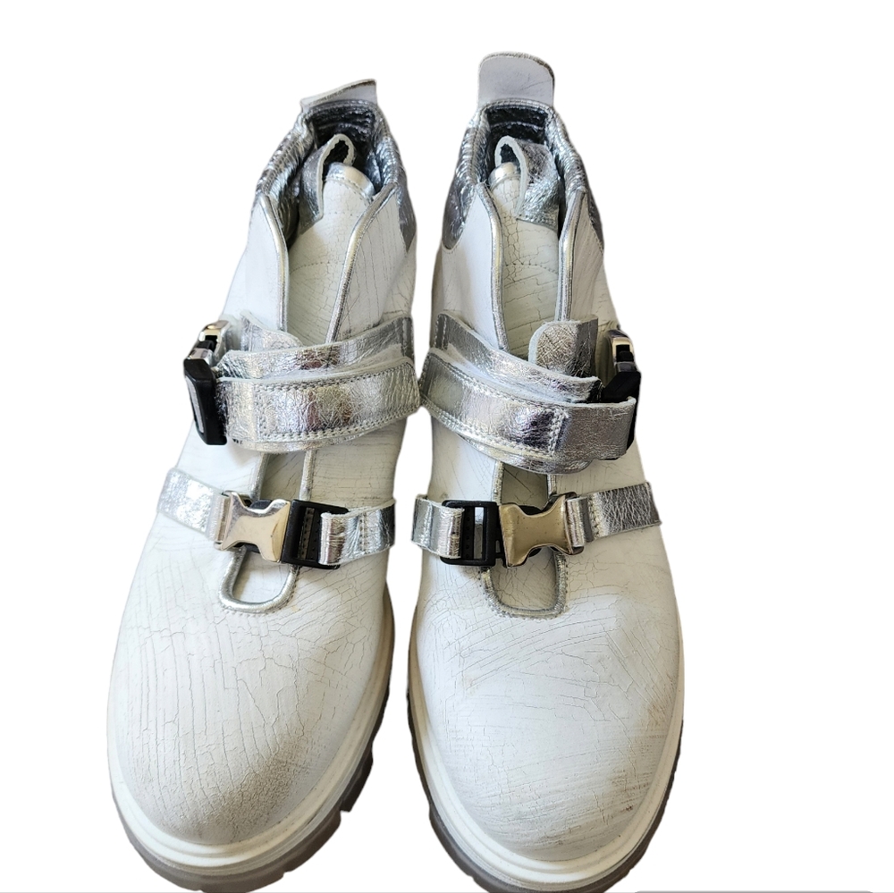 Sesto Meucci Women's White Paint Shoe's